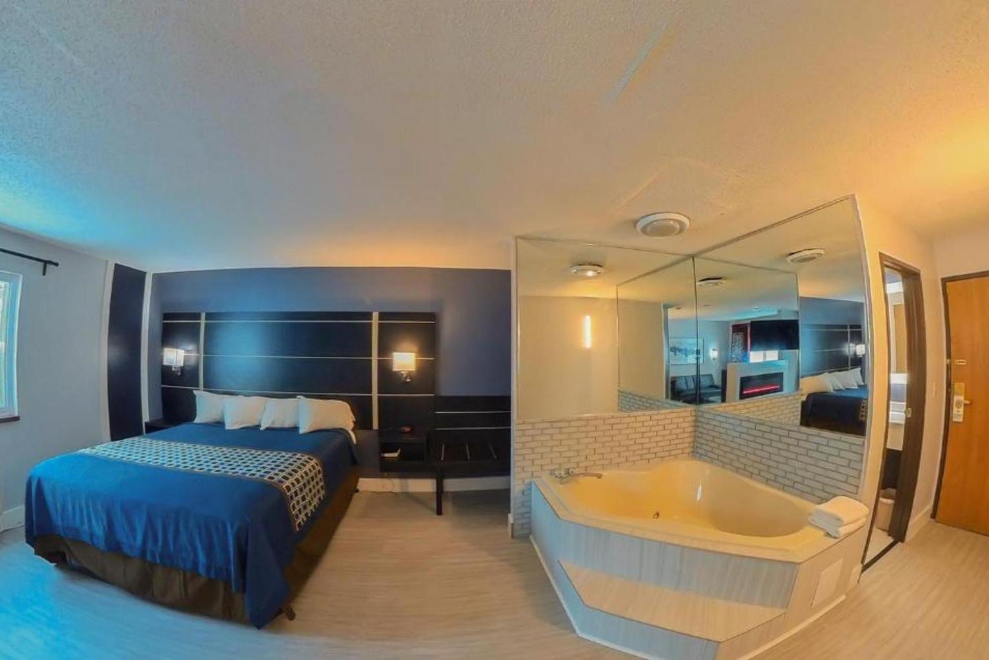Coratel Inn & Suites By Jasper Hastings エクステリア 写真